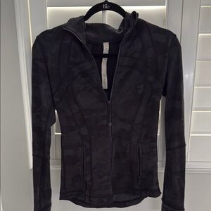 Lululemon camo jacket dark blue and black